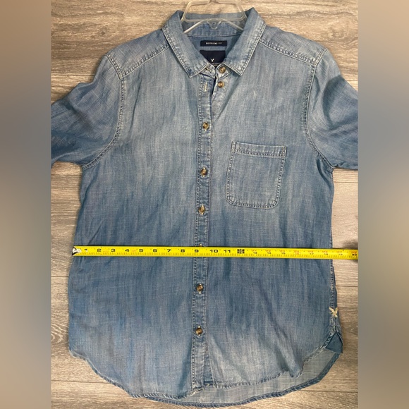 NWOT, American Eagle Boyfriend Fit Chambray Button Up Long Sleeves Shirt Size M - Picture 12 of 14